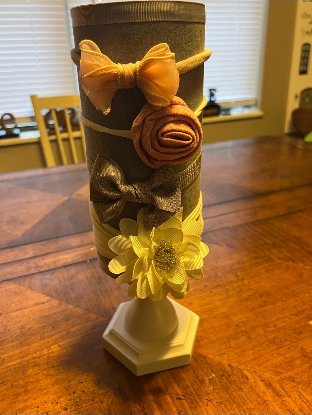 Kids Flower & Bow Headband Set & Holder - Yellow & Peach